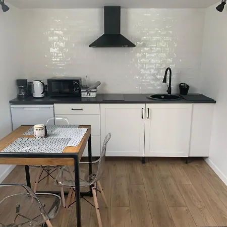 Maisonnette Avec Un Joli Jardin * Étretat