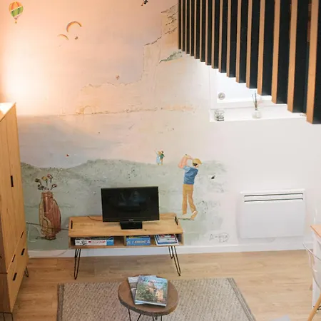 Holiday home Maisonnette Art Loft Jardin Et Parking By Art De Voyager *